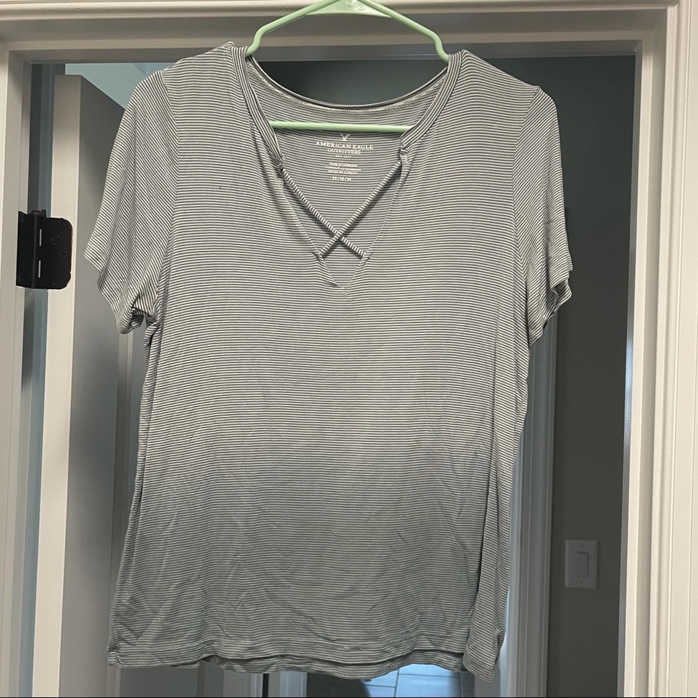 American Eagle tee